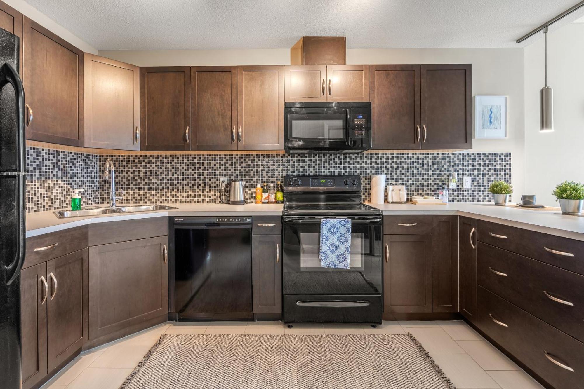 City Centre Retreat - 1Br Condo With Desk 卡加利 外观 照片